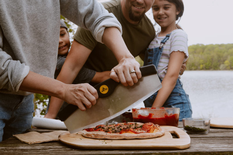 Halo Versa Cook + Serve Pizza Kit